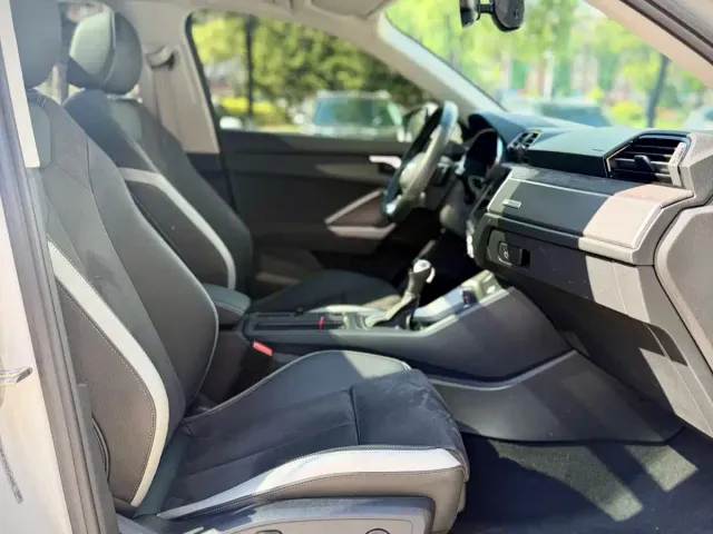 Audi Q3 — Фото автомобиля 13