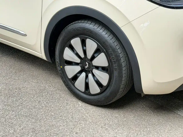 Wuling Bingo — Фото автомобиля 15