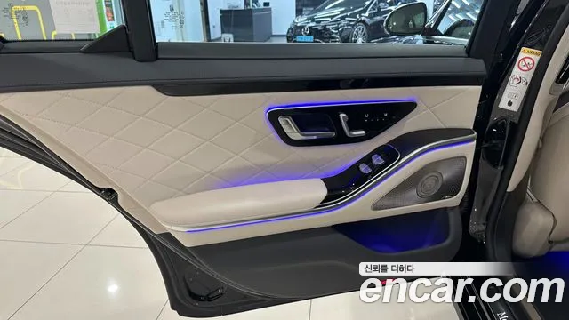 Mercedes-Benz S-Class — Фото автомобиля 20