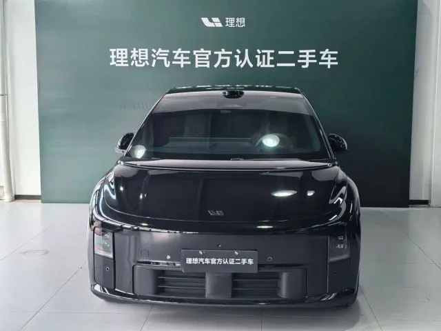 Li Auto i6 — Фото автомобиля 2