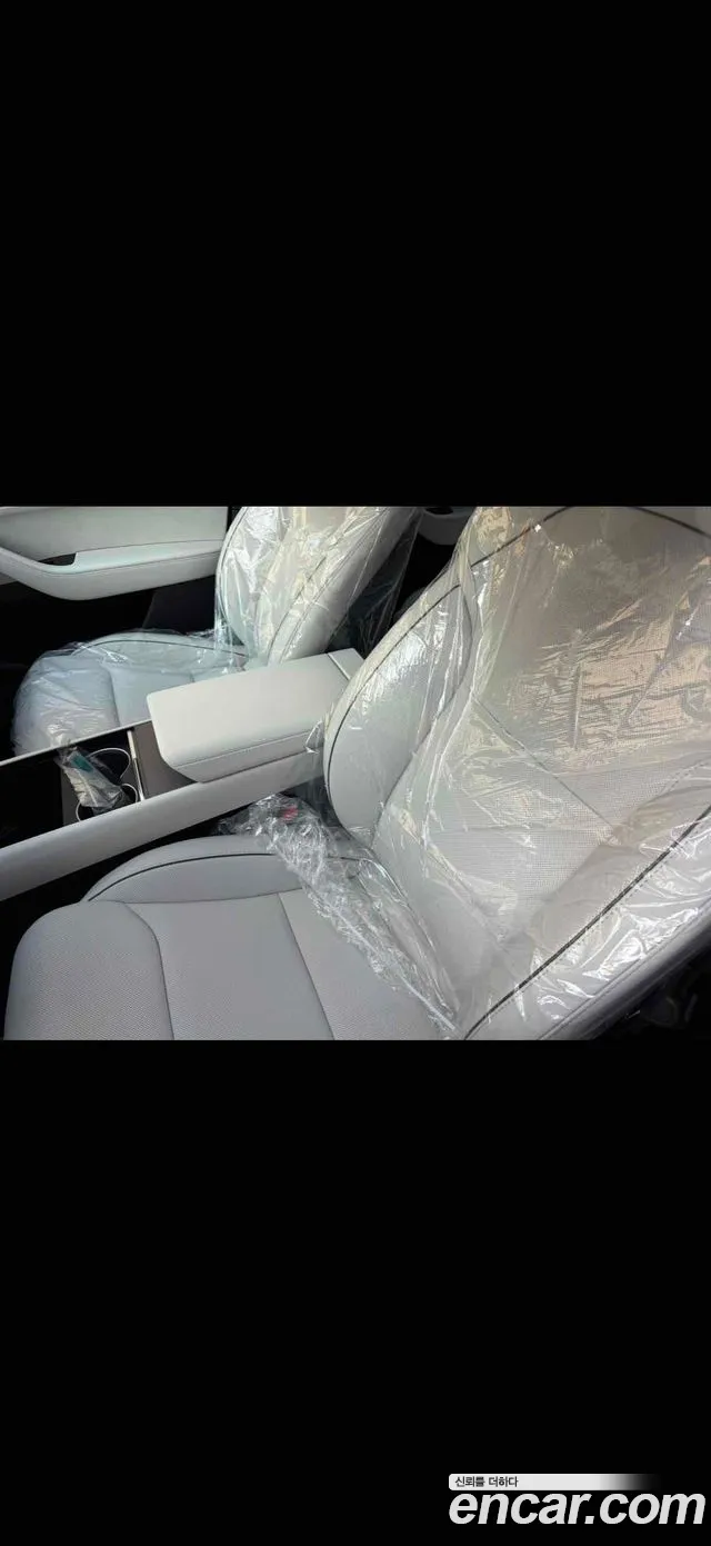 Tesla Model Y — Фото автомобиля 3