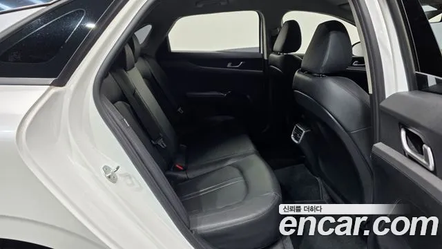 Kia K5 K5 3 поколение 2.0 LPI(Для проката) — Фото автомобиля 11
