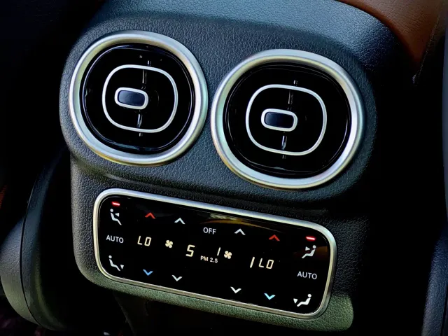 Mercedes-Benz GLC-Class — Фото автомобиля 12