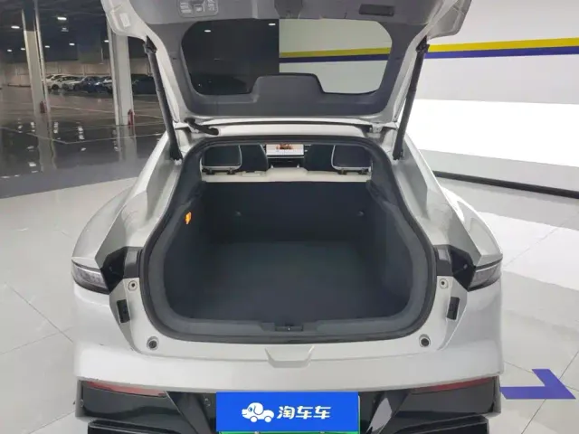 Dongfeng eπ 007 — Фото автомобиля 4