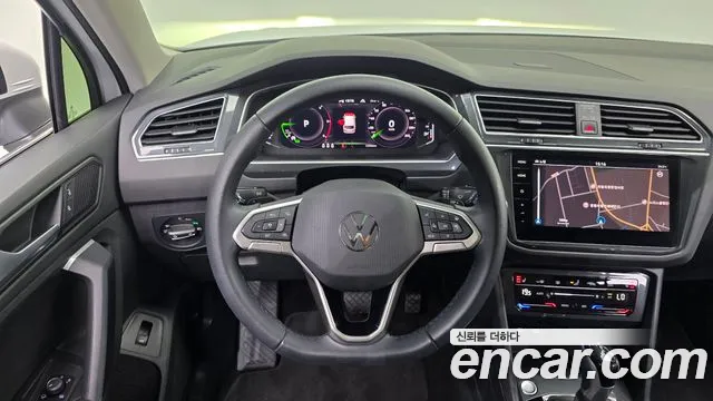 Volkswagen Tiguan 2nd Gen — Фото автомобиля 14