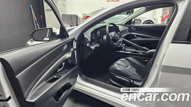 Hyundai AVANTE Avante (CN7) — Фото автомобиля 10