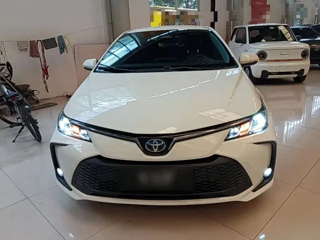 Toyota Corolla — Фото автомобиля 2