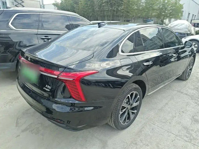 Hongqi H5 PHEV — Фото автомобиля 6