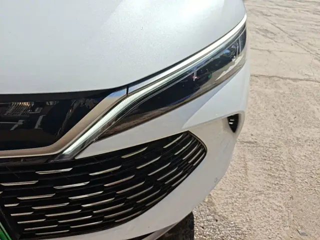 BYD Qin L — Фото автомобиля 23