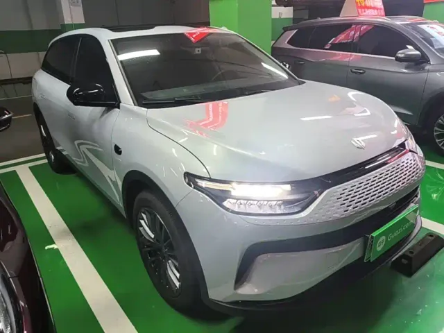 Leapmotor C11 — Фото автомобиля 3
