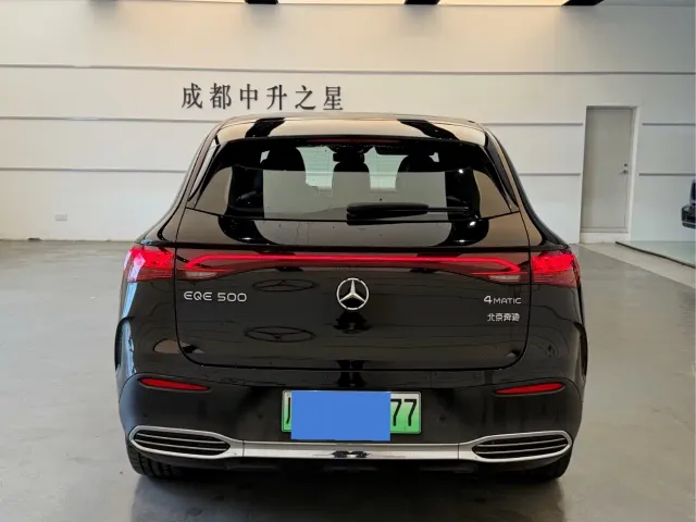 Mercedes-Benz EQE SUV — Фото автомобиля 6