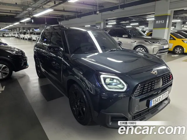 MINI Countryman — Фото автомобиля 3