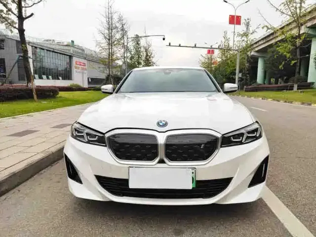 BMW i3 — Фото автомобиля 2