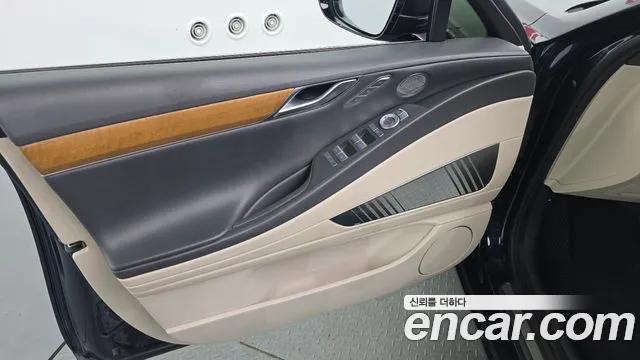 Genesis G80 Бензин 2.5 турбо AWD — Фото автомобиля 24