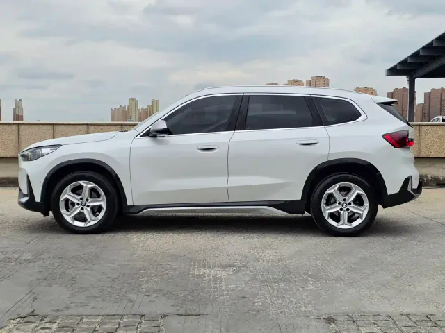 BMW X1 — Фото автомобиля 4