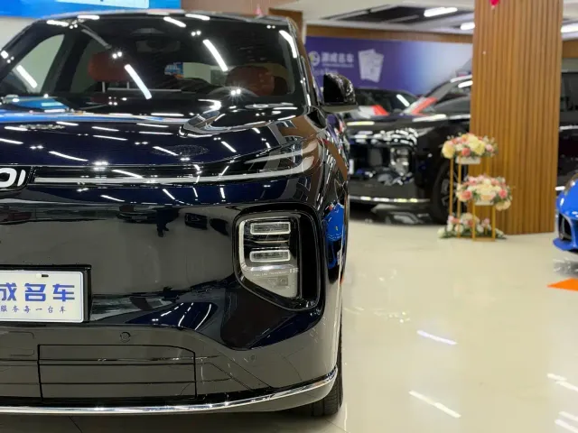 Changan Qiyuan Q07 — Фото автомобиля 3