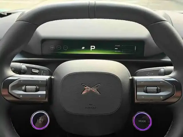 Xpeng P7 — Фото автомобиля 4