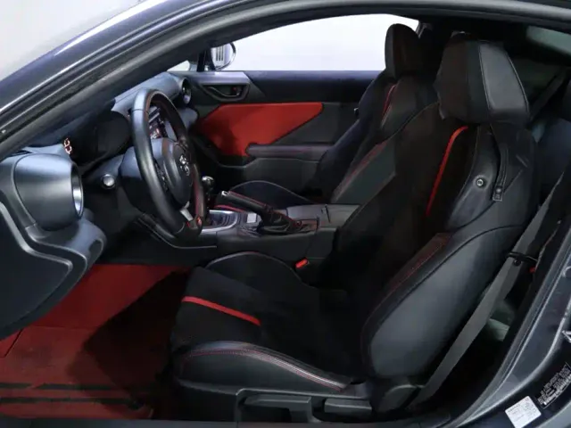 Toyota 86 — Фото автомобиля 16