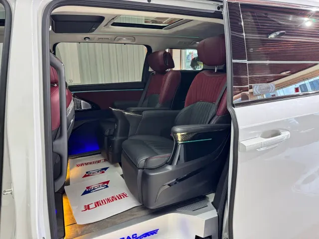 GAC Trumpchi E9 — Фото автомобиля 8