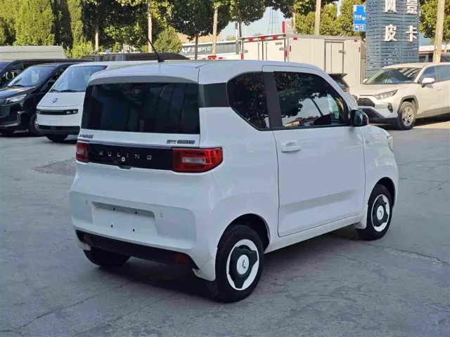 Wuling Hongguang Mini EV — Фото автомобиля 4