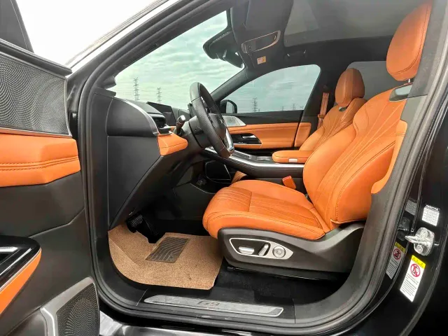 Xpeng G9 — Фото автомобиля 9