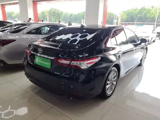 Toyota Camry — Фото автомобиля 6