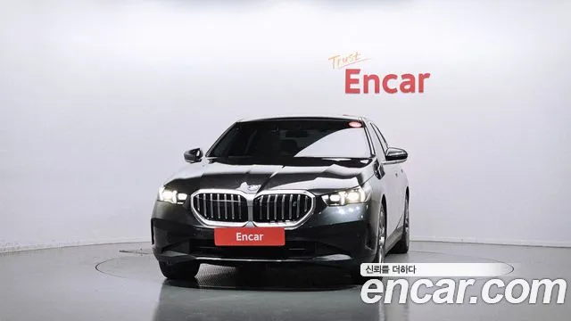 BMW i5 G60 — Фото автомобиля 3