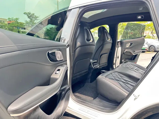 Roewe Feifan R7 2022 Long Range Premium Edition — Фото автомобиля 10