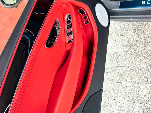 Bentley Continental Plug-in Hybrid — Фото автомобиля 5