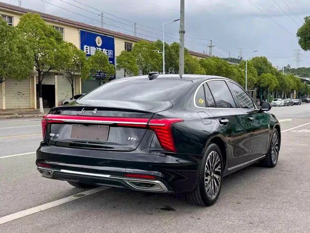 Hongqi H5 — Фото автомобиля 10