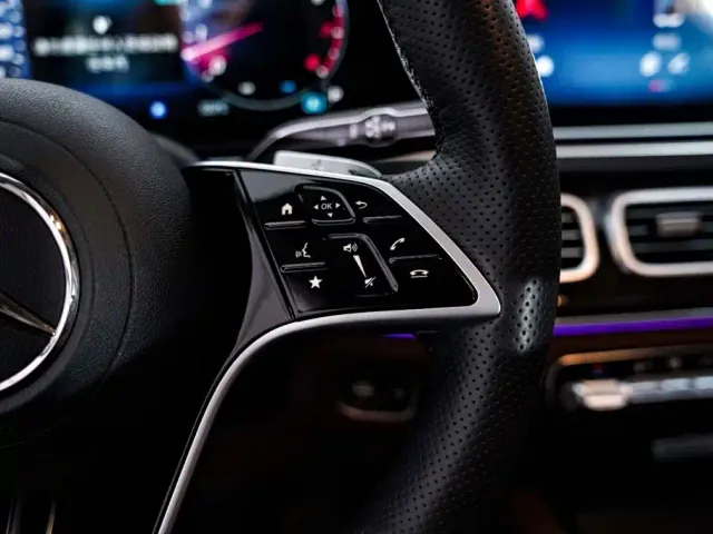 Mercedes-Benz GLE-Class — Фото автомобиля 27