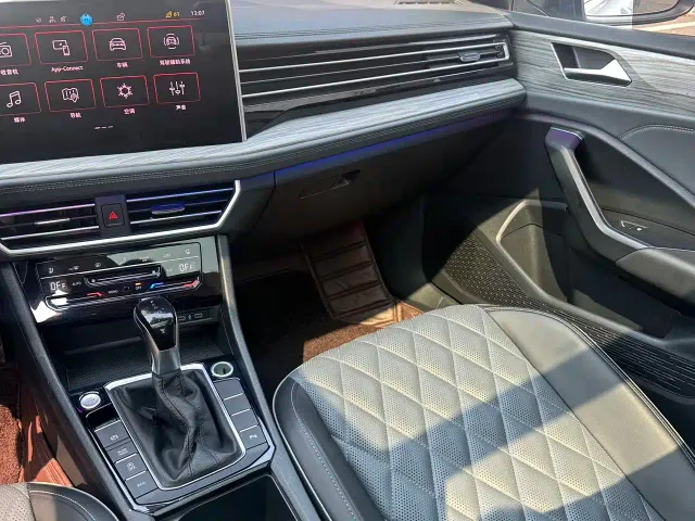 Volkswagen Sagitar — Фото автомобиля 13