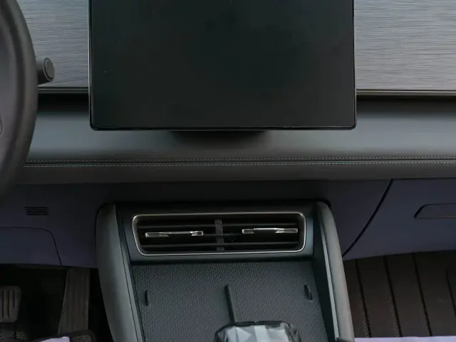 BYD Qin L — Фото автомобиля 7