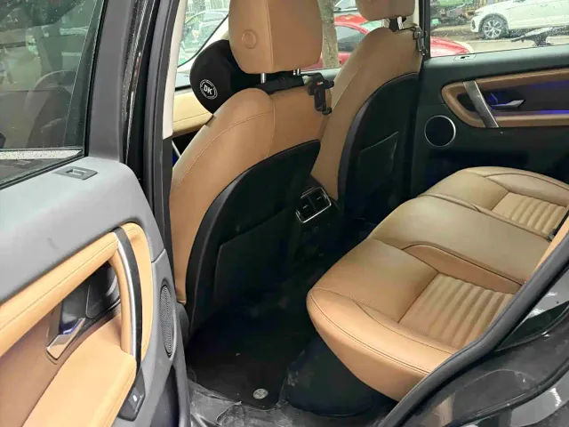 Land Rover Discovery Sport — Фото автомобиля 5