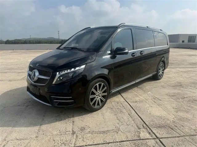 Фотография автомобиля — Mercedes-Benz V-Class