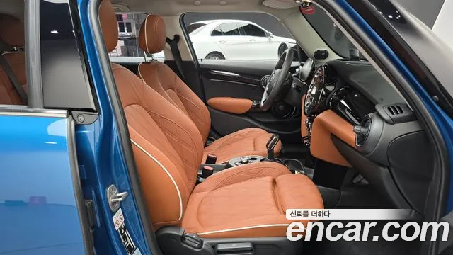 MINI Cooper — Фото автомобиля 11