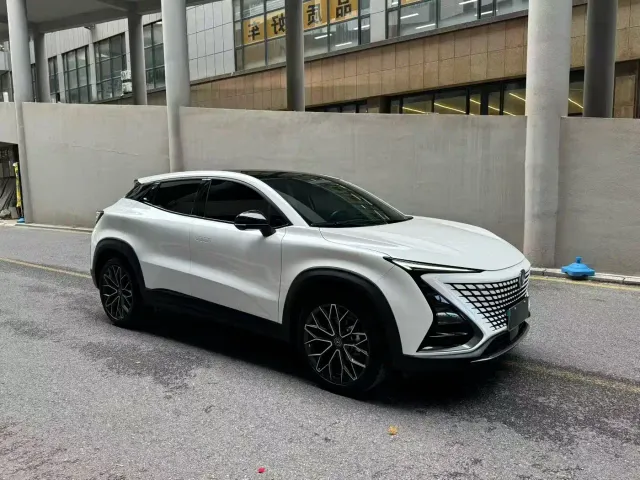 Changan UNI-T — Фото автомобиля 3
