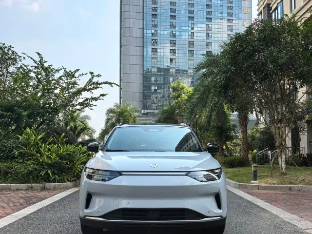 Leapmotor C11 — Фото автомобиля 2
