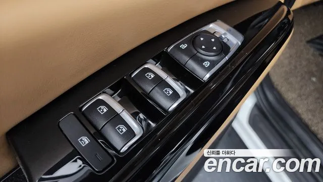 Kia Carnival Generation 4 — Фото автомобиля 29