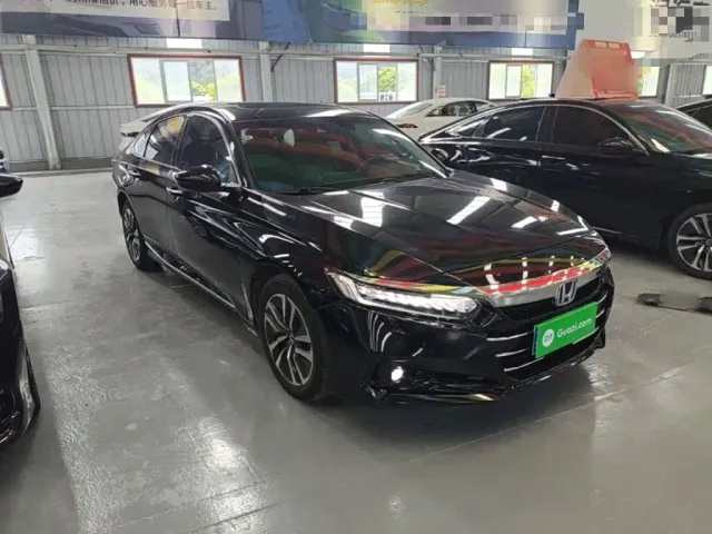 Honda Accord — Фото автомобиля 3