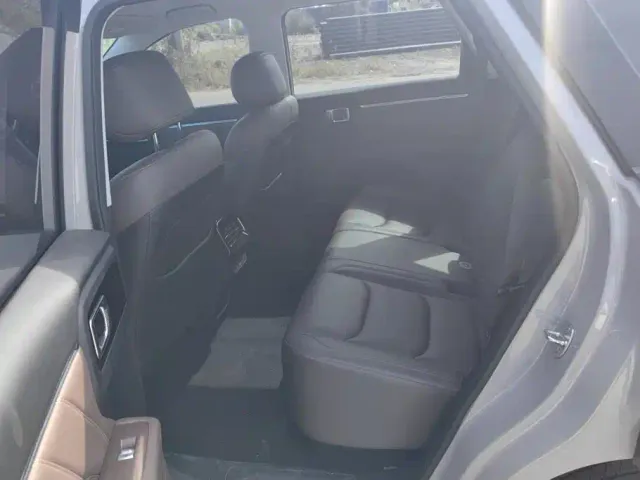 Wuling Starlight 560 — Фото автомобиля 11