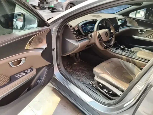BYD Han — Фото автомобиля 15