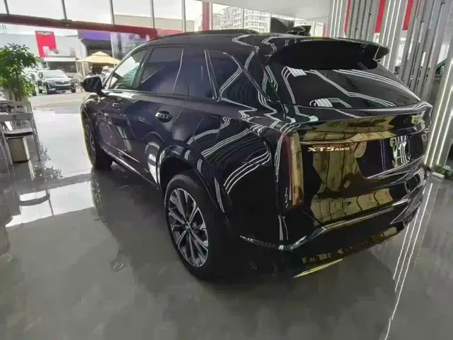 Cadillac XT5 — Фото автомобиля 4