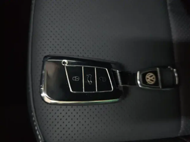 Volkswagen Passat — Фото автомобиля 8