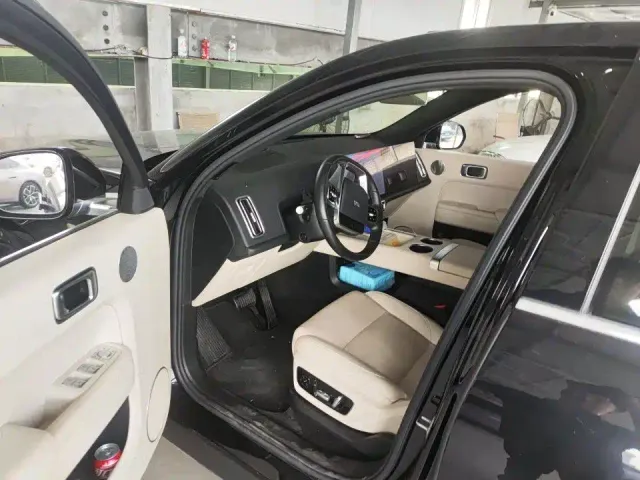 Li Auto L7 — Фото автомобиля 6