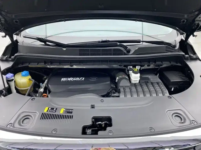 GAC Trumpchi M8 — Фото автомобиля 8