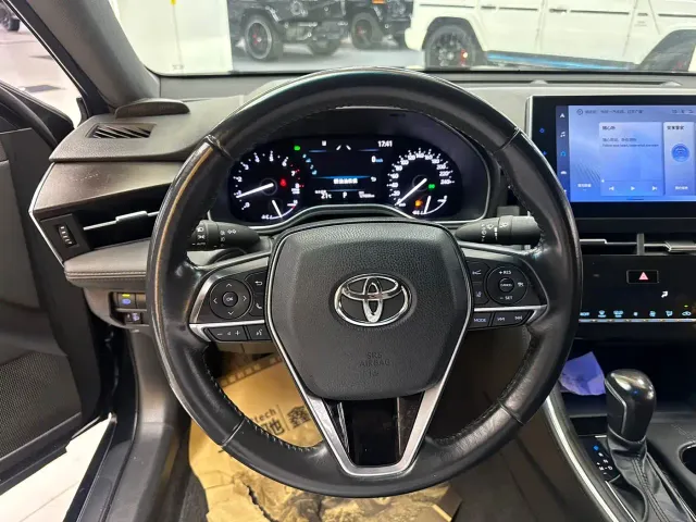 Toyota Avalon — Фото автомобиля 9