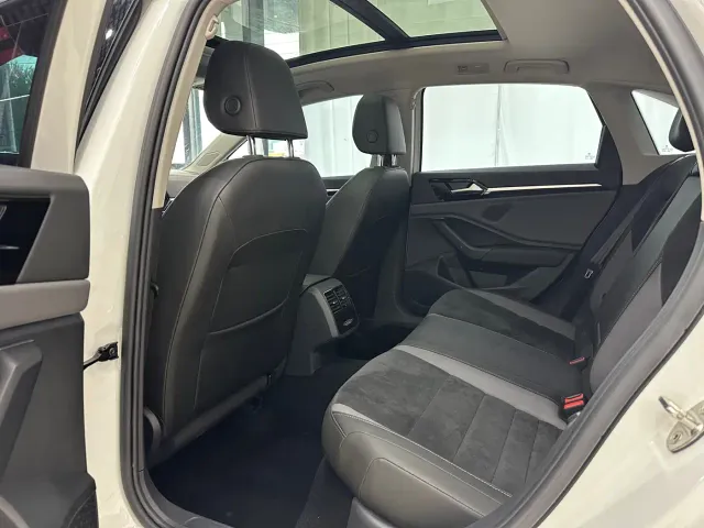 Volkswagen Sagitar — Фото автомобиля 8