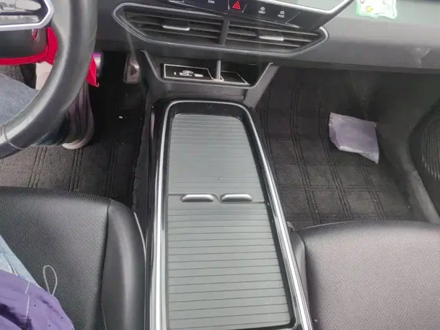 Volkswagen ID.3 — Фото автомобиля 16