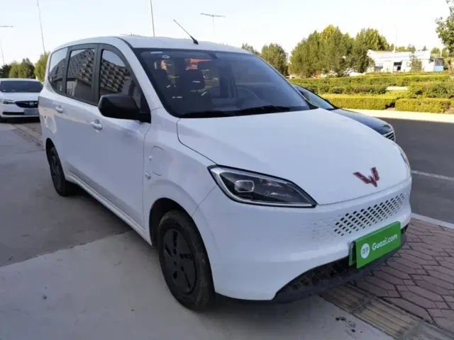 Wuling Hongguang — Фото автомобиля 9